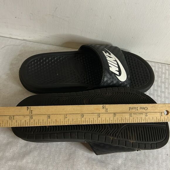 Nike slides size 7 sandals - Picture 5 of 5
